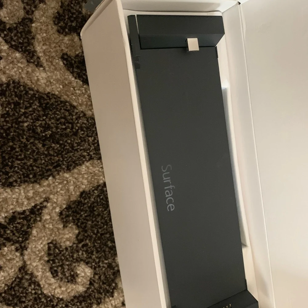 UNUSED and NEW Microsoft Surface Docking Station Microsoft Surface Pro 1 and 2